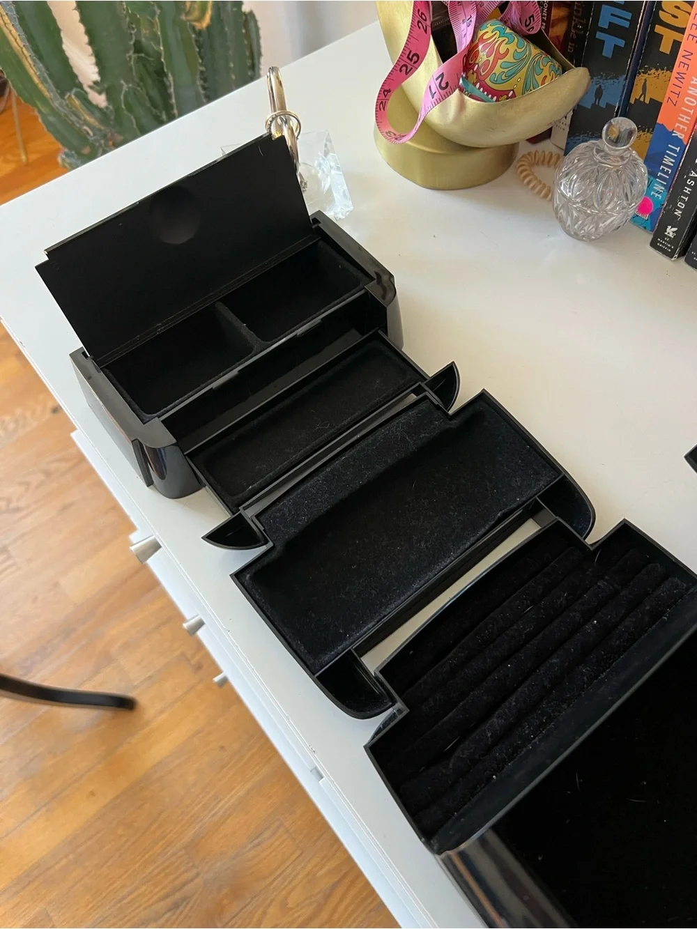 The Jewel Kit Travel Jewelry Box Accordion Style Folding Storage Case Vintage